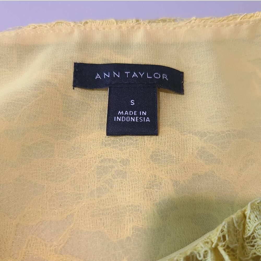Ann Taylor yellow pleated lace tank blouse - small - Picture 2 of 4